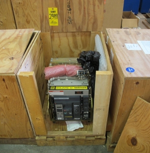 BREAKER, CIRCUIT, 600 FRAME AMP RATING, MASTERPACT NT 08N1 KIND, 3 POLE, 480 VOLT RATING SQUARE D DIRECT REPLACEMENT FOR 1E ABB K-600S INCLUDES ONE NEW 18" DOOR, MOUNTS USING EXISTING HINGES > CONTINUOUS CURRENT: 600A > INTERRUPTING RATING: 30KA @ 535 VAC > 125VDC OPERATED > MICROLOGIC TRIP UNIT 5.0A > 250A SENSOR > 250A SENSOR PLUG > 18" DOOR, PART # NLI-NT08N1-LISB8-EODC-SR-001 (W-44) LOADING & HANDLING FEE $15-